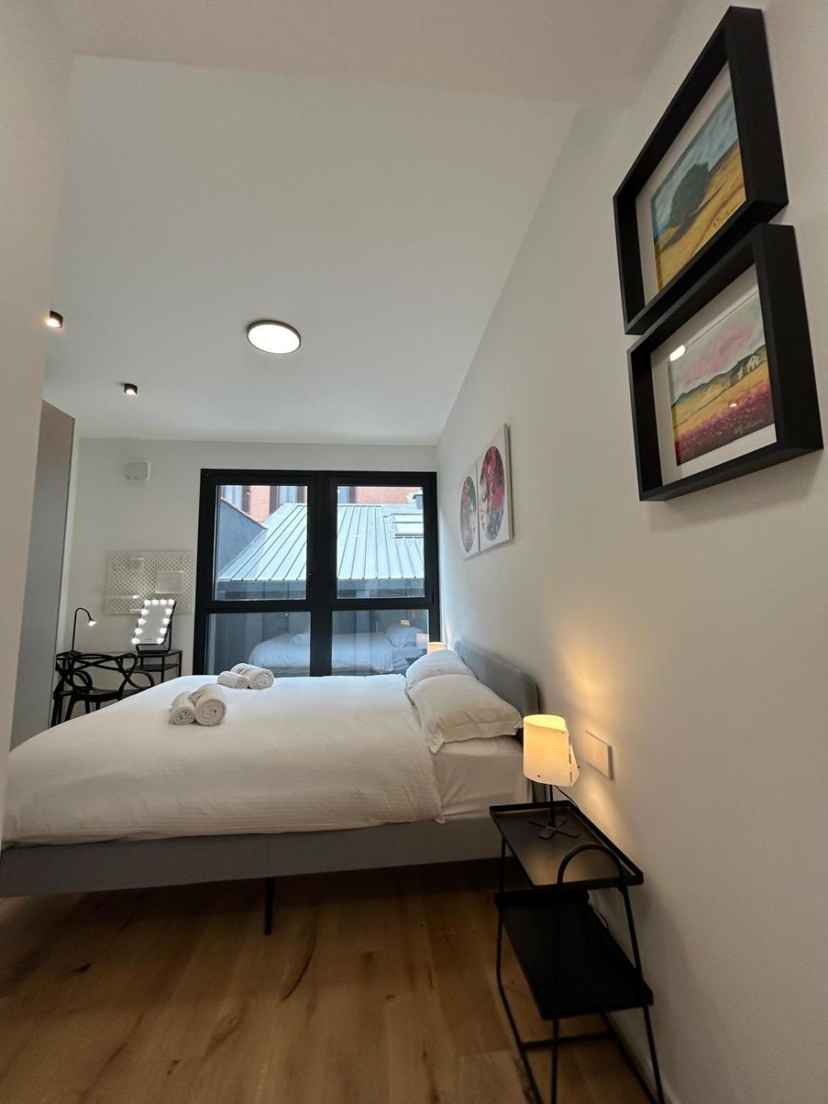 Kibilu Luxury Apt With Terrace, Isola District And Near Garibaldi Station Milano Eksteriør billede