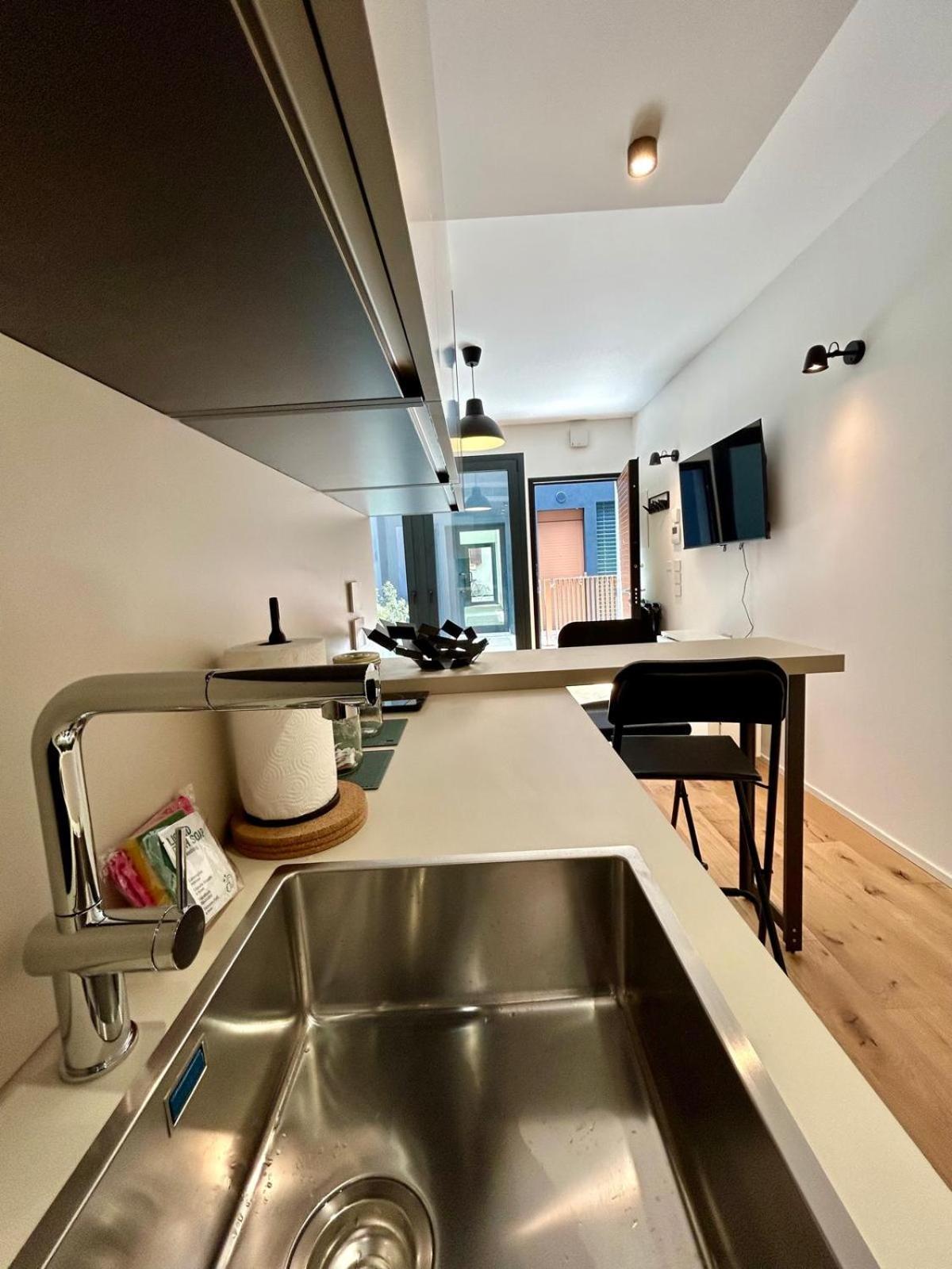Kibilu Luxury Apt With Terrace, Isola District And Near Garibaldi Station Milano Eksteriør billede
