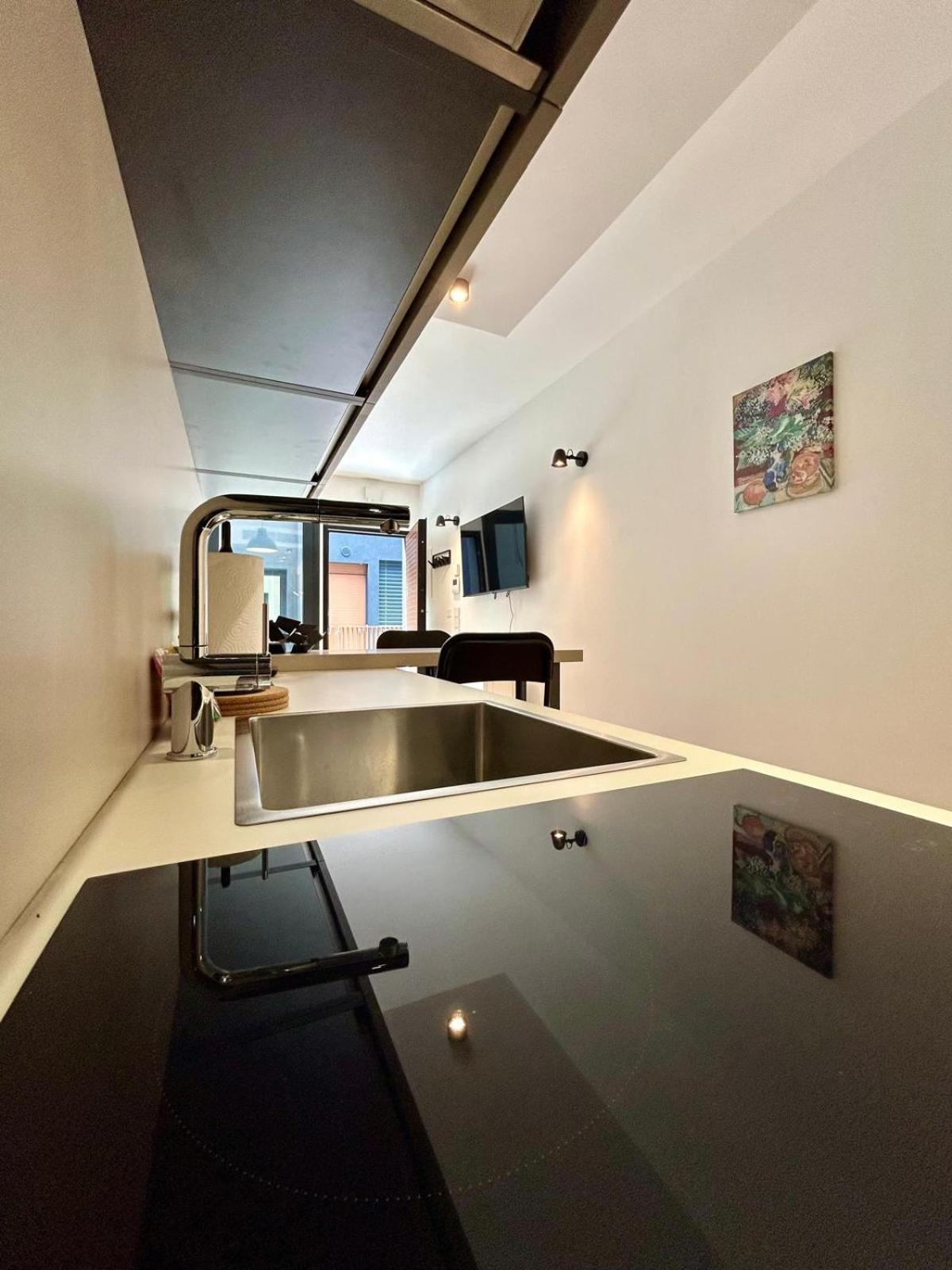 Kibilu Luxury Apt With Terrace, Isola District And Near Garibaldi Station Milano Eksteriør billede